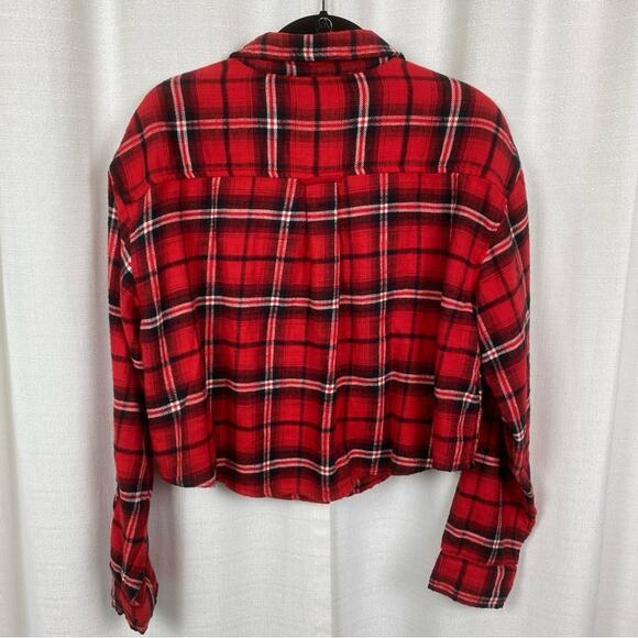 American Eagle Red Plaid Flannel Button Front Cropped Shirt Sz.M NWT - Picture 9 of 12